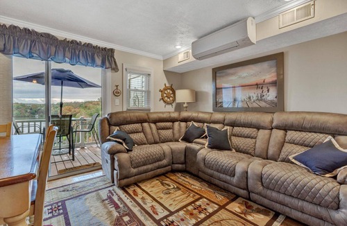 North Shore Condo | Quiet condo (Striper's Landing) on Smith Mountain Lake-RELAX AND REFRESH!