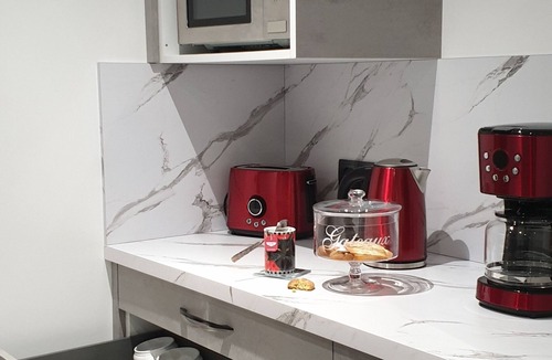 Valsonne Apartment | Quiet contemporary cottage