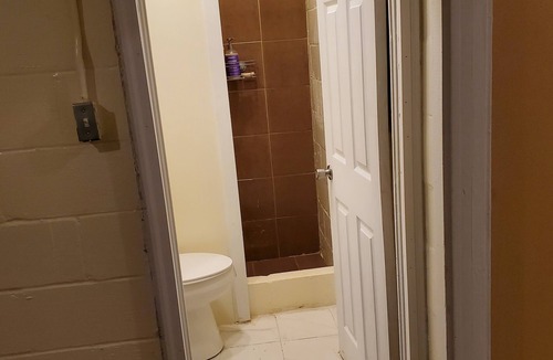 Macon House | Quiet convenience #2