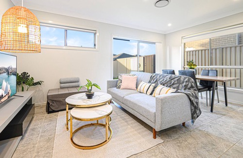 Bardia House | Quiet & Convenient Adorable Modern 4 Br House