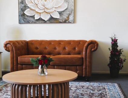 Denman Apartment | Quiet & Convenient