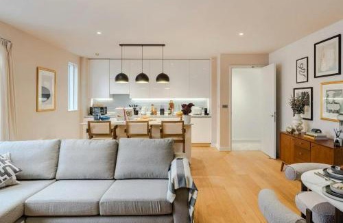 Charpennes - Charmettes Apartment | Quiet Corner Apartment