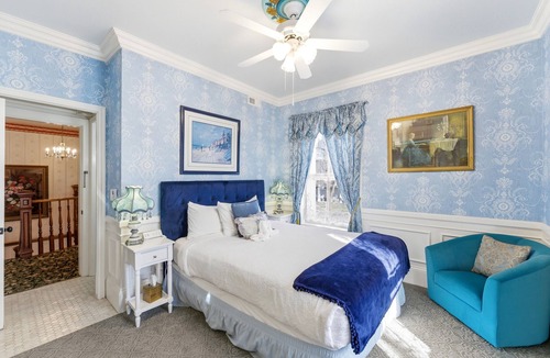 Heber Bed & Breakfast | Quiet corner suite w 2-person spa in Boutique B&B