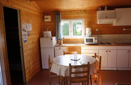 Le Guerno Ski Chalet | Quiet cottage 2 minutes from the wildlife park of Branféré and 15 minutes from the sea