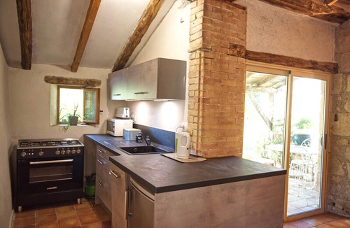 Bourg-de-Visa House | Quiet Cottage in a Renovated Stone House with Private Garden