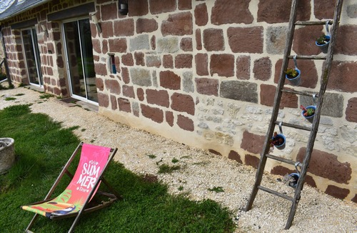 Segonzac Cottage | Quiet cottage in the countryside.