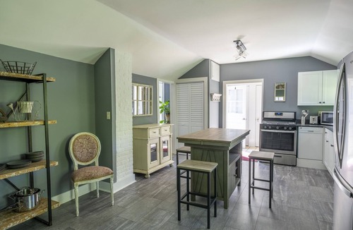Little Compton Cottage | Quiet Cottage Retreat