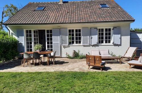 La Chapelle-en-Vexin House | Quiet country house