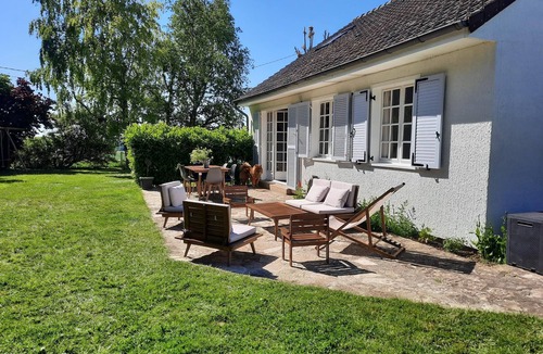La Chapelle-en-Vexin House | Quiet country house