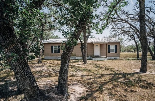 Goliad Other | Quiet Country Farmhouse