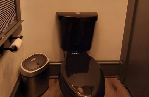 Barnesville House | Quiet Country Home with Garage