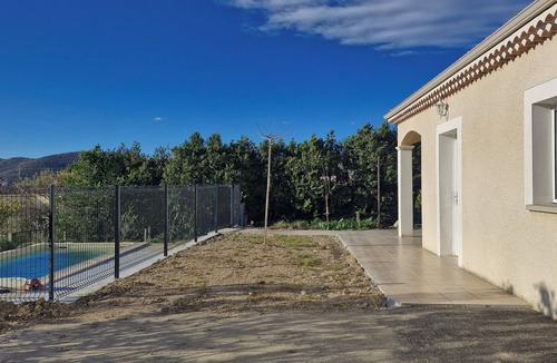 Aubignas House | Quiet country house with private pool