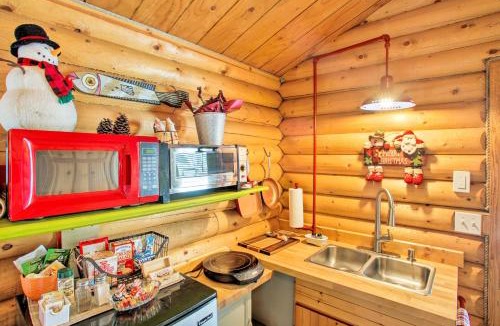 Winchester Apartment | Quiet Couples Retreat Studio by Winchester Lake!