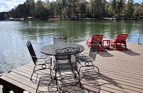 Hardwick House | Quiet Cove and Lakefront! Summer dates available!