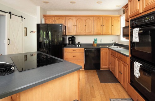 New Tazewell House | Quiet Cove on the Quiet Side of the Lake