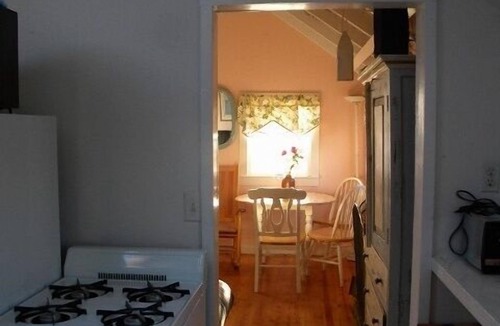 Truro Cottage | Quiet, Cozy Cottage at Corn Hill Beach