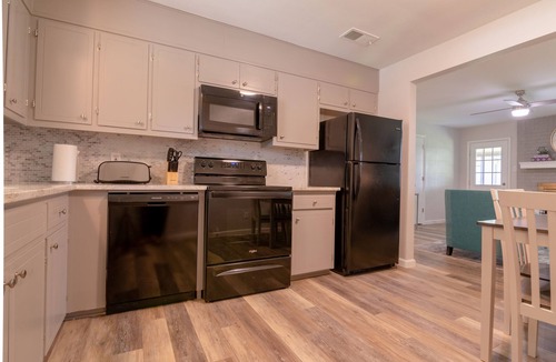Georgetown House | Quiet & Cozy in Georgetown, TX-Pets-Long Stays-Office