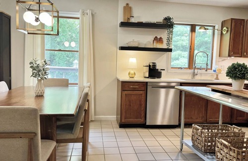 Murphysboro House | Quiet & Cozy Neighborhood Home