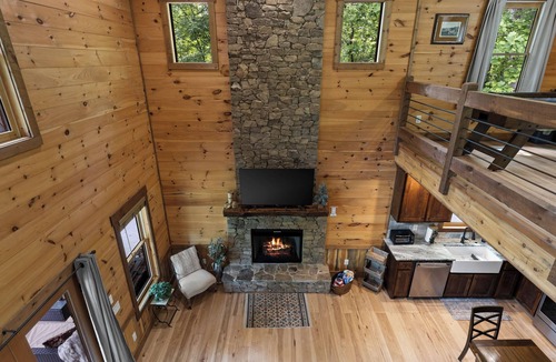 Mineral Bluff Cabin | Quiet Creekside Retreat @ Autumn's Bend! Private-Games-Firepit