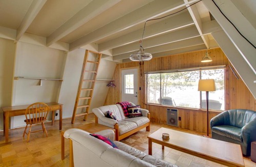Deer River House | Quiet Deer River Cabin w/Dock + Lake View!