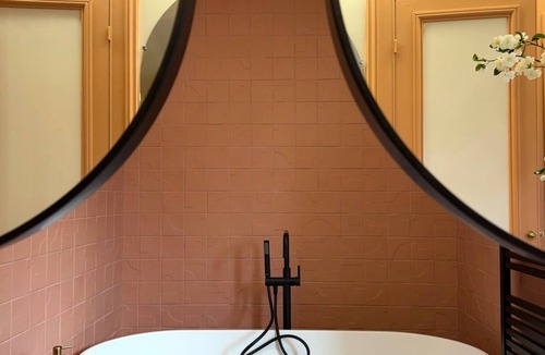 Calais Apartment | Quiet design loft - near Tunnel - telecommuting