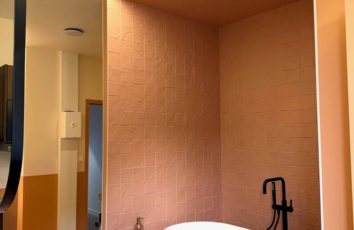 Calais Apartment | Quiet design loft - near Tunnel - telecommuting