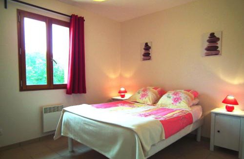 Gavaudun Ski Chalet | Quiet Dordogne Escape
