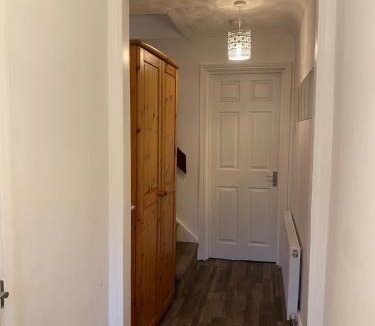 Reading Apartment | Quiet Double Room - Berkshire