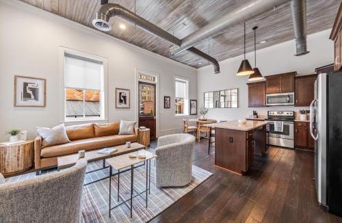 Macon Apartment | Quiet Downtown Loft - Walk to Dining and Coffee