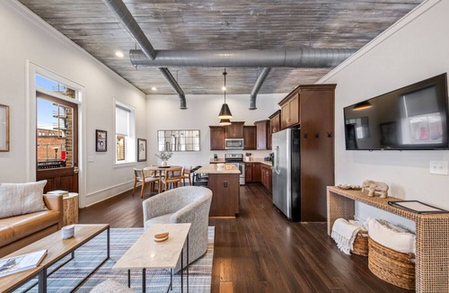 Macon Apartment | Quiet Downtown Loft | Walk to Dining & Coffee