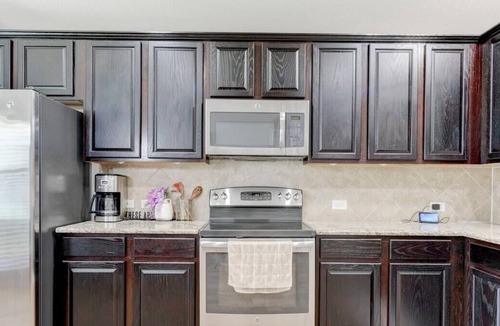 Manor House | Quiet E Austin Home-Low Fees, Dog Friendly