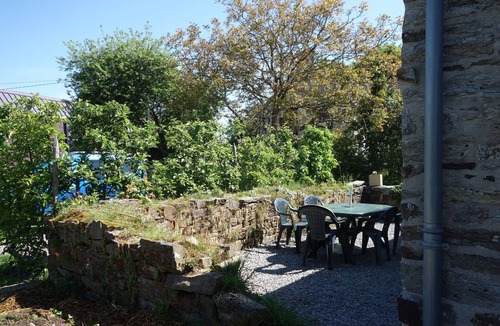 Inzinzac-Lochrist Cottage | Quiet, eco-friendly gîte