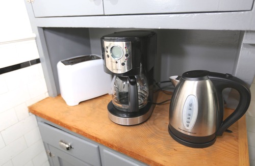 Glen Park Apartment | Quiet Elegance - Fabulous Location - Everything You Need