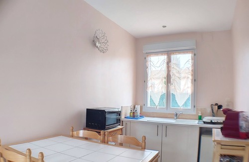 Comigne Apartment | Quiet, elegant studio rental