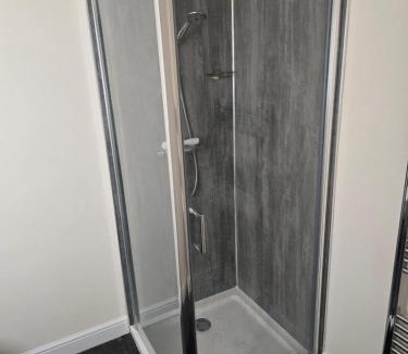 Ridgeway House | Quiet Ensuite Room in Rotherham