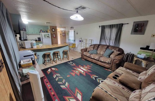Alpine House | Quiet Escape for Hunters & Family Retreats!