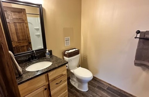 Attica Villa | QUIET EXHAUST - 2 Bedroom Efficiency Luxury Cabin