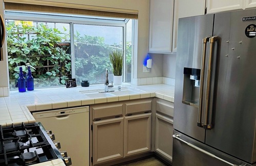 Roseville House | Quiet Family Friendly Retreat-WiFi & Workplace