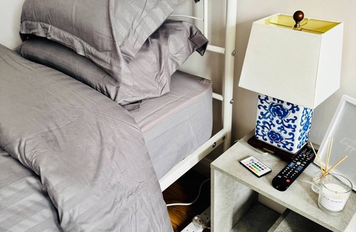 Knaphill House | Quiet Family Home