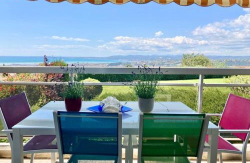 Saint Antoine Apartment | Quiet Flat with view and Swimming pool