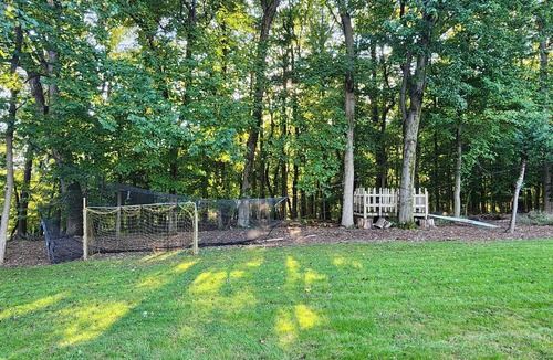 Germantown House | Quiet Forest View