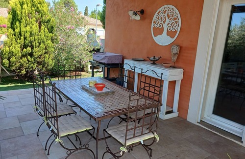 Saint-Genies-de-Fontedit Villa | quiet villa full sun with private pool