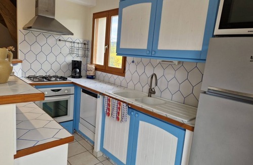 Saint-Geoire-en-Valdaine Villa | Quiet house, ideal for families!