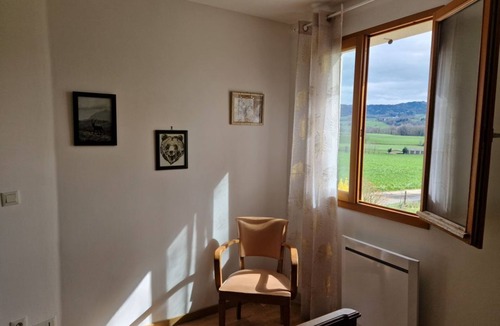 Saint-Geoire-en-Valdaine Villa | Quiet house, ideal for families!