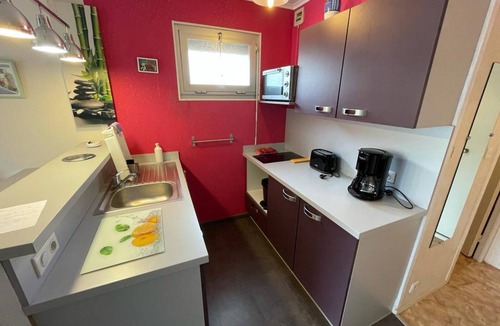 Saint-Georges-de-Didonne Apartment | Quiet studio steps from the beach with balcony and garage