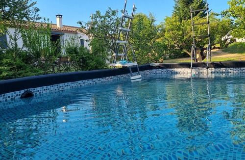 Saint-Julien-de-Peyrolas House | Quiet 3-bedroom house with garden and pool