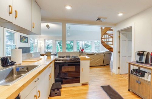 Freeport House | Quiet Freeport Home on Casco Bay w/Fire Pit