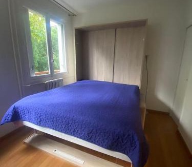 Neuilly-sur-Seine Apartment | Quiet Furnished Studio in Neuilly