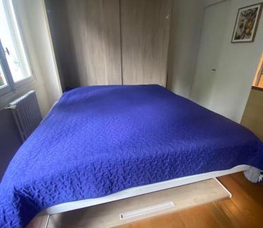 Neuilly-sur-Seine Apartment | Quiet Furnished Studio in Neuilly