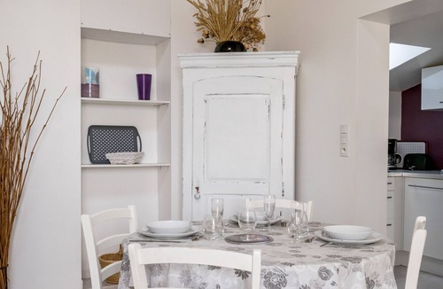 Pornic Cottage | Quiet gîte, WiFi, near Pornic, 4 guests